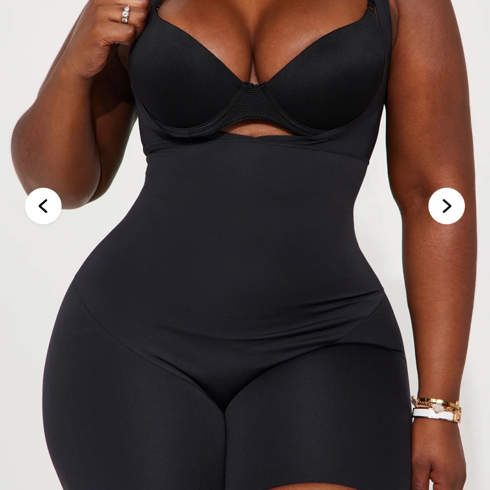 Black Sleeveless Bodysuit
